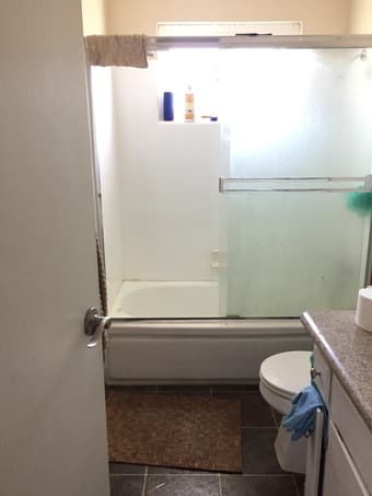 Single Bedroom in 4 Bed/3 Bath Apartment 2