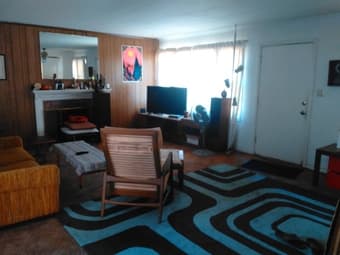 Furnished room in Redwood City close to Woodside Plaza 2