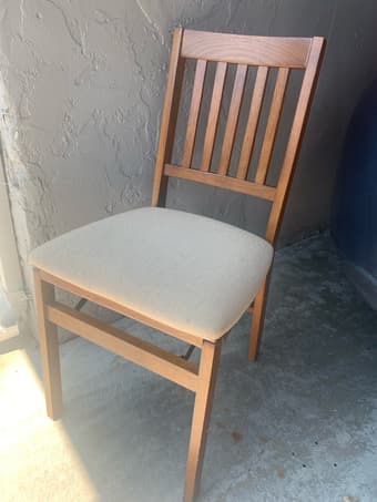 Foldable wood chair, almost new 2