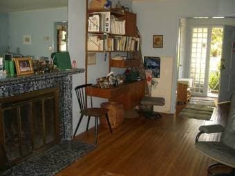 160ft2 - Room in Furnished 3BR/2BA Home - Large Yard, Space to Garden 2