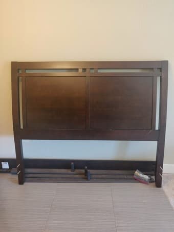 Bedframe - Good quality - Ready to Pick Up - Mountain View 2