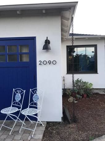 Lovely Private room in beautiful house, 1 block from Campus 2