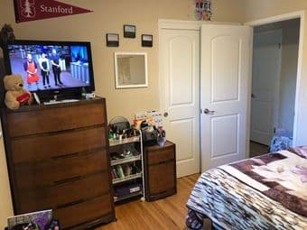 Room for rent in Menlo Park - starting September 7 or flexible 2