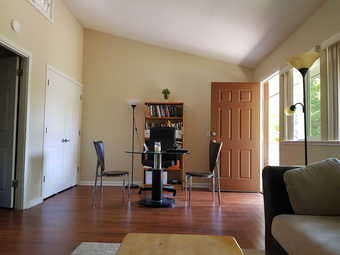 1BR spacious private unit with a balcony - 4 min to Menlo Park train 2