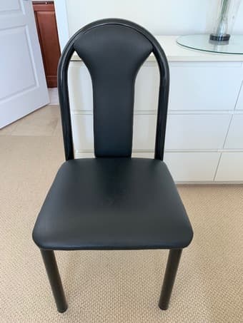 Dining table with 6 chairs for $119 negotiable 3