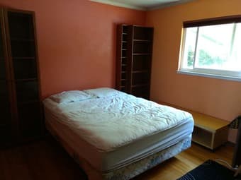 Furnished room with private bathroom in quiet/clean/safe house by 280 1