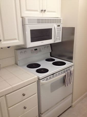 Live in 1/2 a $5K/mo apt next to campus for only $1610/month 3