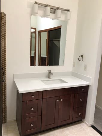 Private Bed + En Suit Bath in 2 bd,2bth condo [Redwood Shores] 3