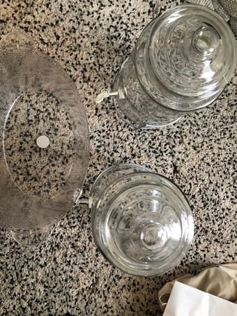 2 Glass Drink Dispensers 2