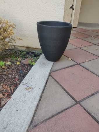 Moving Sale- BIG PLANTER (~40 inches) 1
