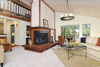 Room available in scenic Los Altos Hills home 2