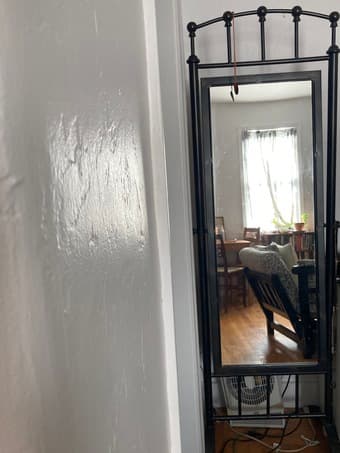 Standing mirror; black frame 1