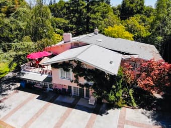 1b1b includes daily breakfast, housekeeping, parking long or short ter 2