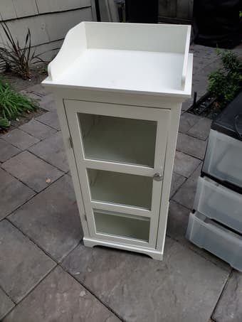 White and glass bathroom medicine cabinet 1