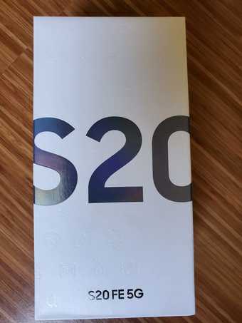 LATEST Samsung Galaxy S20 FE 5G | Under Samsung warranty 1