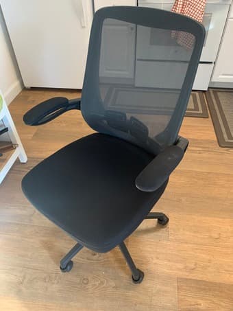 Selling desk chair 1