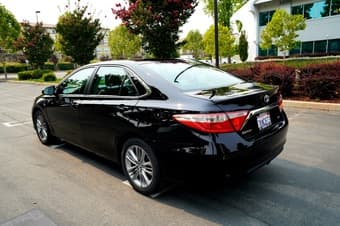 2015 Toyota Camry SE (23400 miles) 2