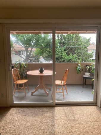 Female roommate for beautiful Menlo Park Apartment 1