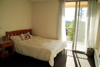 1 bed, 1 bath entire apt in Stanford w/ stunning view (Dec-Feb) 2