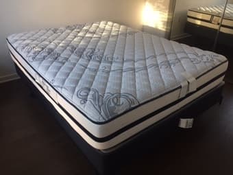 High-quality queen bed set (mattress+box spring+bed frame) 1