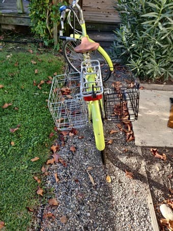 Bike (Breezer downtown) incl. Kryptonite lock, lights and baskets 2