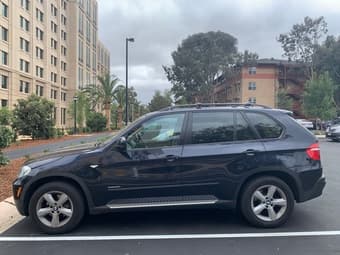 BMW X5 rental 11.29-12.6 & 12.20-1.8 3