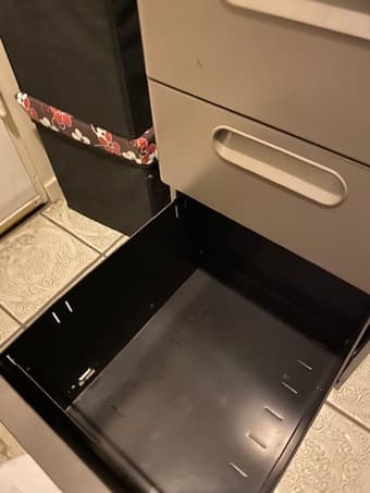 3-drawer Filing Cabinet 1