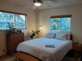 Private bedroom and bathroom centrally located in Palo Alto 1