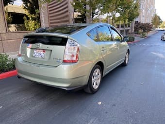 200t Toyota Prius Clean title 2