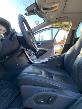 2012 Volvo S60 excellent condition 52k miles 搬家卖车 2