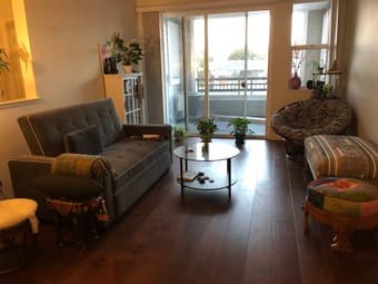 2 bedroom 2 bathroom condo near Stanford starting Jan 2