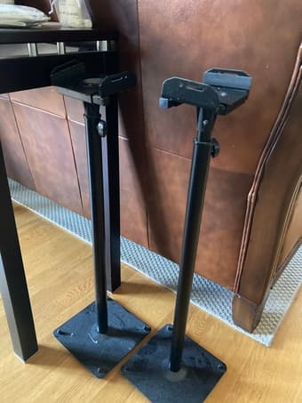 Speaker stands 1