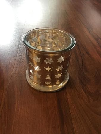 Candle holders/decorative stones/tripod stand 2