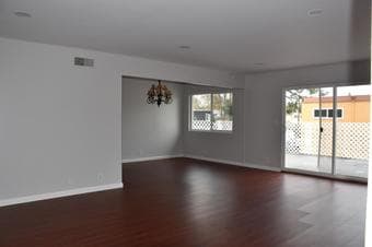 # Gorgeous Immaculate Newly Renovated Spacious Apartment 2