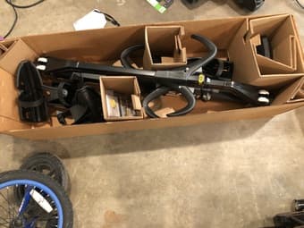 NIB (new) Saris SuperClamp EX. 2-bike hitch mounted carrier 2