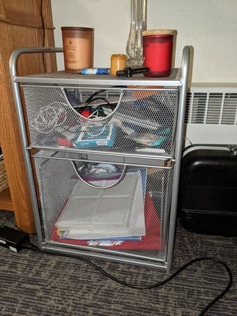 Selling small set of drawers 1