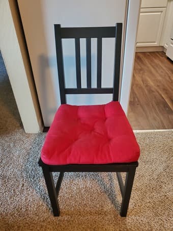 4 kitchen chairs - black 2