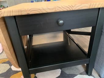 Barely used expandable coffee table! $80 2