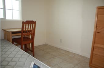 Small furnished room in Menlo Park 2