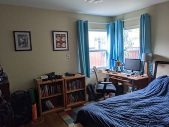 2 Bedrooms available in 4bed/2ba midtown PA house 2