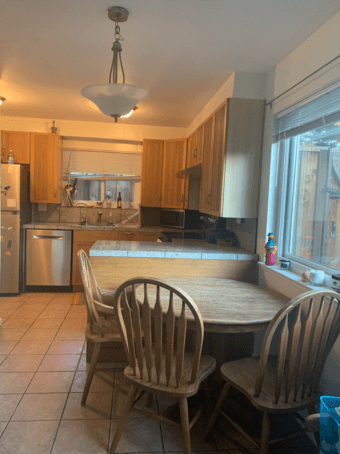 Sublet bedroom in Palo Alto townhouse in April/May/June 2