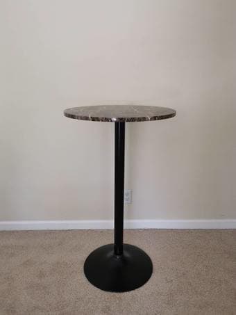 Round Bar/Pub table, ideal for stools 1