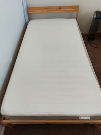 Bedframe with mattress 2