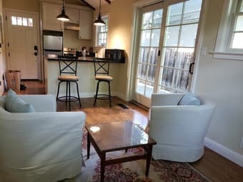 Downtown Sunnyvale Cottage Available August 4 3