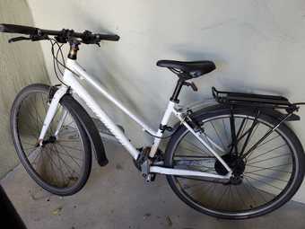 Women's bike - brand: specialized 1