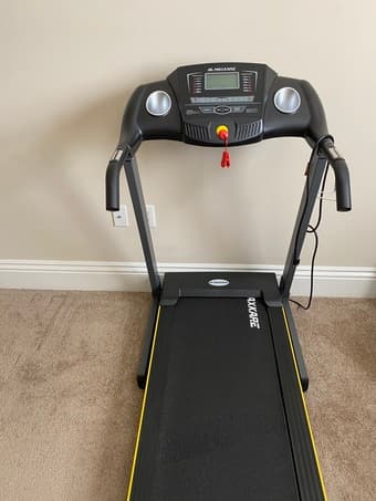 NEW Folding Treadmill (17'' Wide Tread, w/Incline & LCD Display) 2
