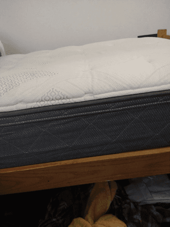 Twin mattress, very comfy 3
