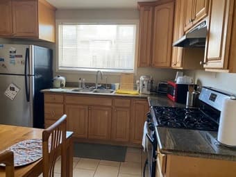 Furnished bedroom in a two-bedroom house. Female only 3