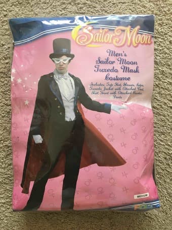 halloween costumes. 1
