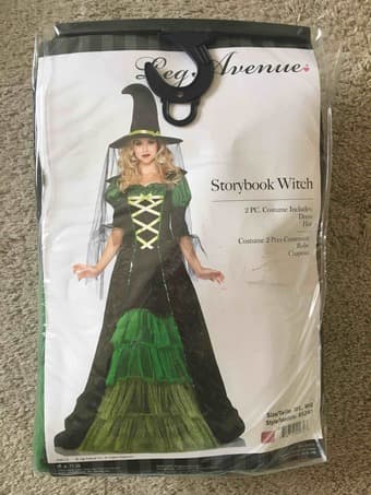 halloween costumes. 3